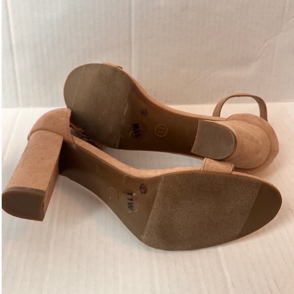 Size 11 Suede Brown Tan Nude Block Heel Slingback Cocktail Sandal Closet Staple - Picture 7 of 9